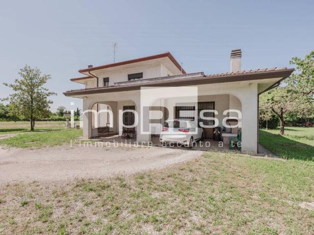 Villa Indipendente in vendita a Cosniga, San Vendemiano