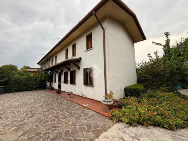 Villa Indipendente in vendita a Cosniga, San Vendemiano