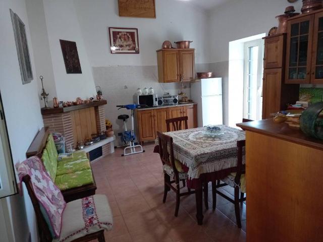 Villa Indipendente in vendita a San Vincenzo Valle, Abruzzo