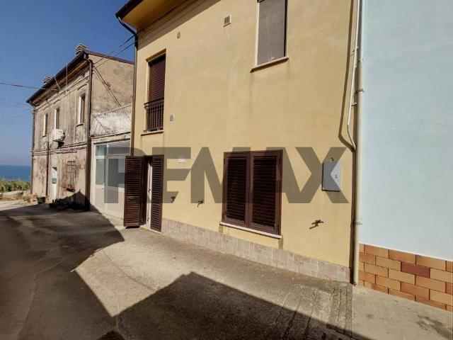 Villa Indipendente in vendita a San Vito Chietino, Abruzzo