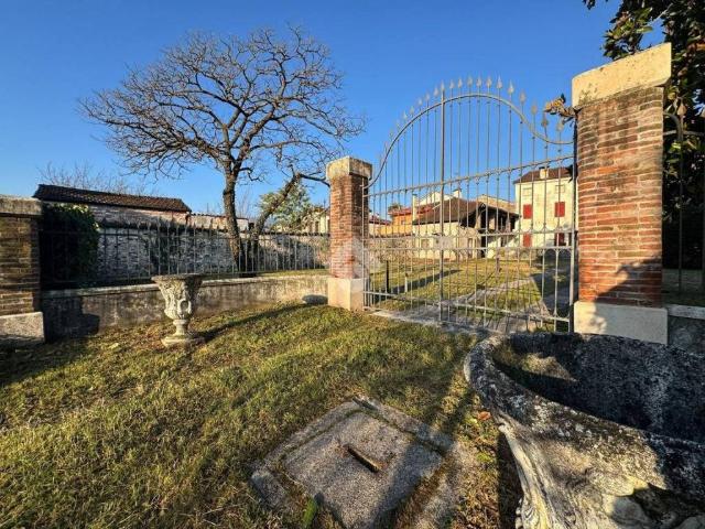 Villa Indipendente in vendita a San Vito Di Leguzzano, Veneto