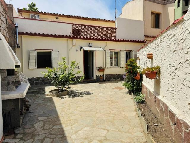 Villa Indipendente in vendita a San Vito, Sardigna/Sardegna
