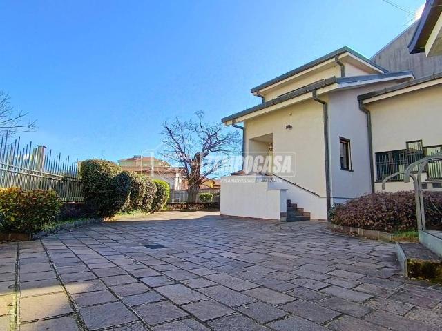 Villa Indipendente in vendita a Piemonte, Biella