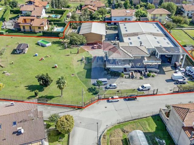 Villa Indipendente in vendita a Piemonte, Biella