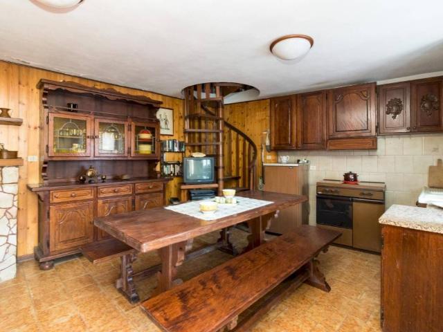 Villa Indipendente in vendita a Piemonte, Cuneo