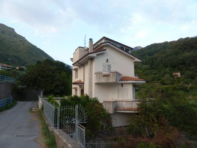 Villa Indipendente in vendita a Calabria, Cosenza