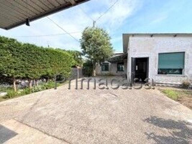 Villa Indipendente in vendita a Sanguinetto, Veneto