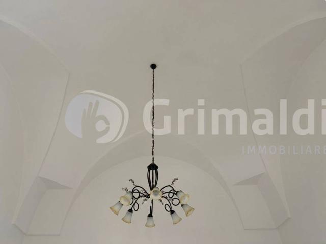 Villa Indipendente in vendita a Chiesanuova, Puglia