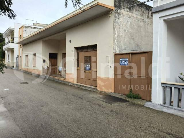 Villa Indipendente in vendita a Chiesanuova, Puglia