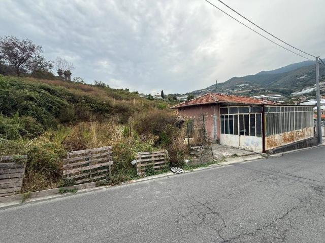 Villa Indipendente in vendita a San Remo, Liguria