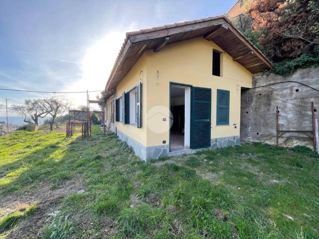 Villa Indipendente in vendita a San Remo, Liguria