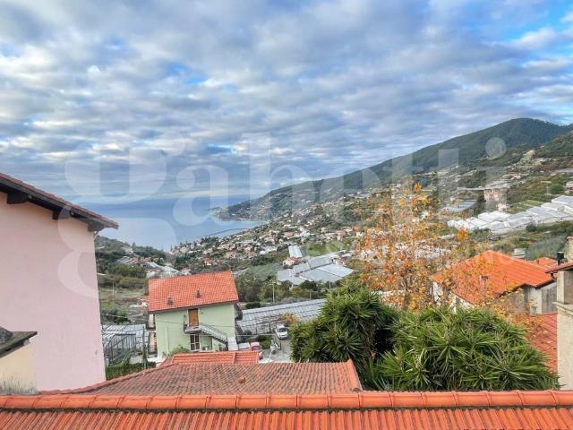 Villa Indipendente in vendita a San Remo, Liguria