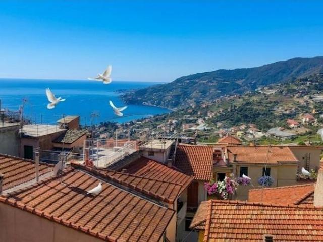 Villa Indipendente in vendita a San Remo, Liguria