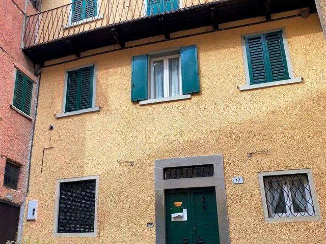 Villa Indipendente in vendita a Comunità Montana della Valle Brembana, Santa Brigida