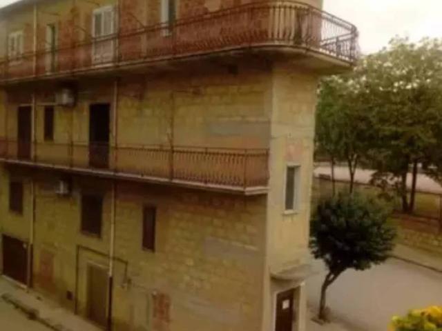 Villa Indipendente in vendita a Santa Caterina Villarmosa, Sicilia
