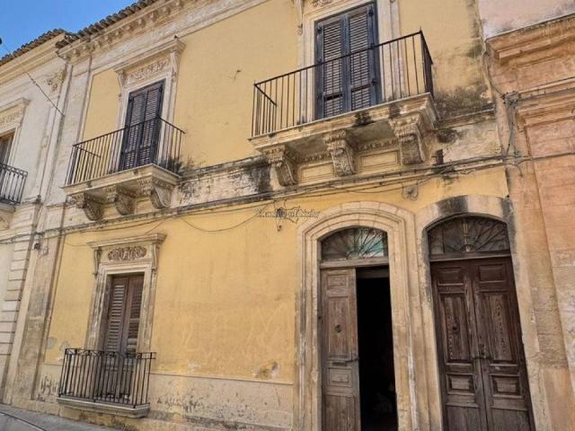 Villa Indipendente in vendita a Santa Croce Camerina, Sicilia