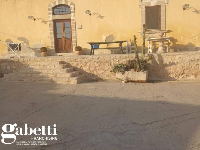 Villa Indipendente in vendita a Santa Croce Camerina, Sicilia