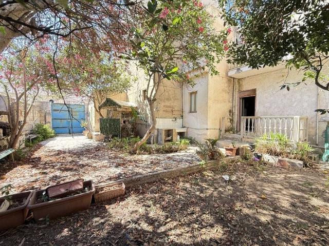 Villa Indipendente in vendita a Contrada Vignazze, Santa Croce Camerina