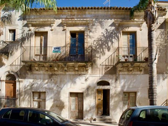 Villa Indipendente in vendita a Santa Croce Camerina, Sicilia