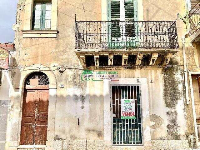Villa Indipendente in vendita a Santa Croce Camerina, Sicilia
