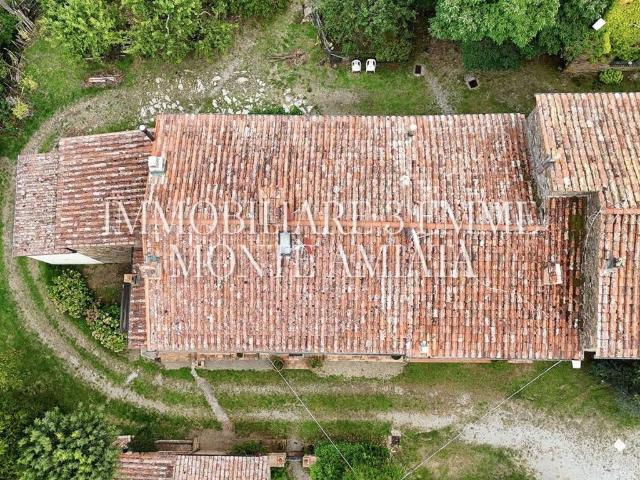 Villa Indipendente in vendita a Santa Fiora, Grosseto