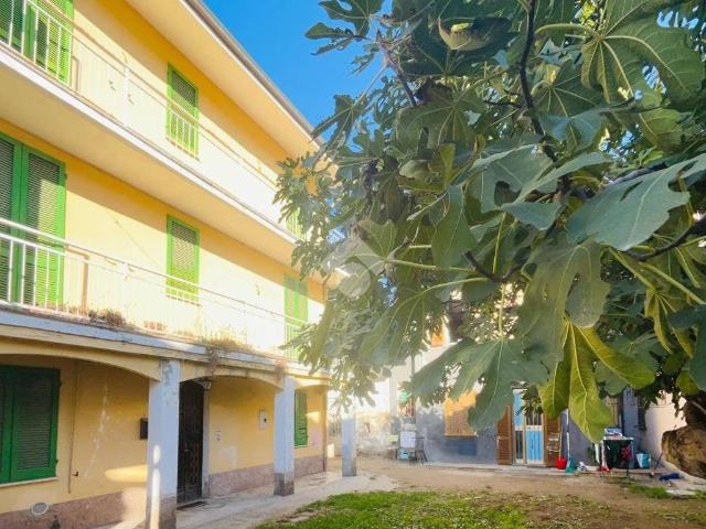 Villa Indipendente in vendita a Santa Giuletta, Lombardia