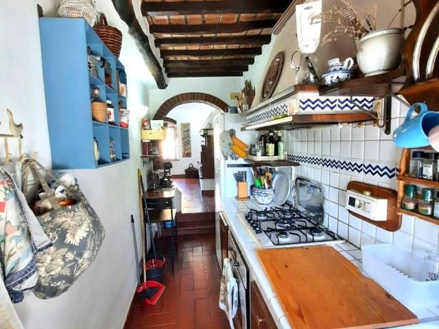 Villa Indipendente in vendita a Santa Luce, Toscana