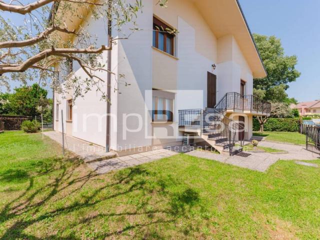 Villa Indipendente in vendita a Santa Lucia Di Piave, Veneto