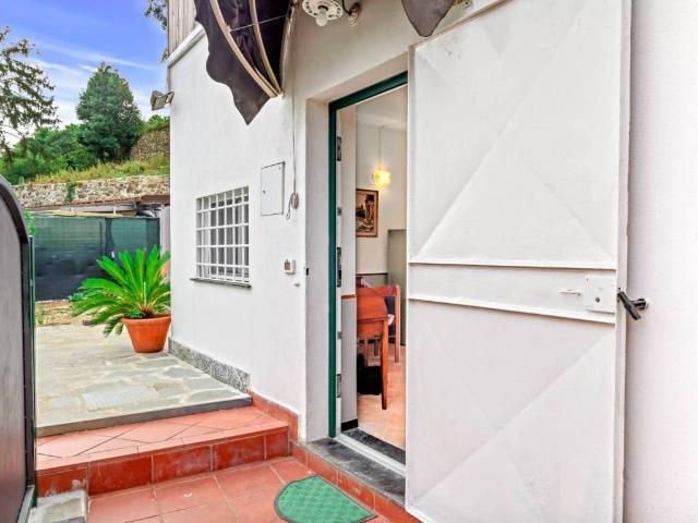 Villa Indipendente in vendita a San Lorenzo della Costa, San Lorenzo Della Costa
