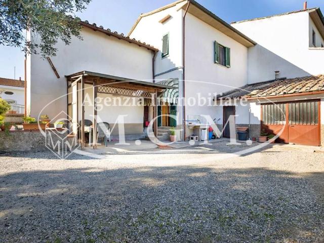 Villa Indipendente in vendita a Santa Maria A Monte, Toscana
