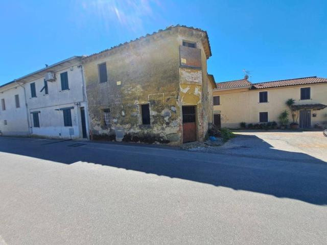 Villa Indipendente in vendita a Santa Maria A Monte, Toscana