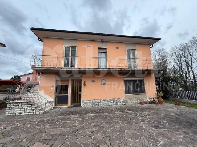 Villa Indipendente in vendita a Santa Maria A Monte, Toscana