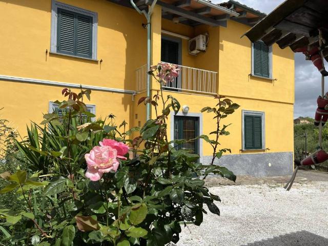 Villa Indipendente in vendita a Santa Maria A Monte, Toscana