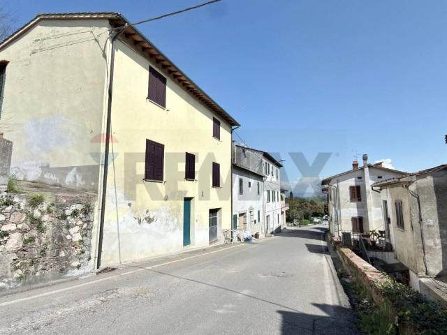 Villa Indipendente in vendita a Ponticelli, Santa Maria A Monte