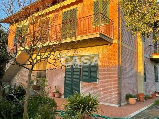 Villa Indipendente in vendita a Santa Maria A Monte, Toscana