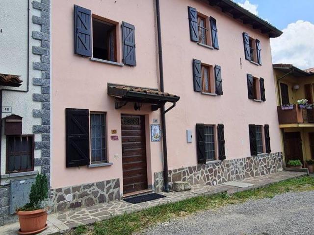 Villa Indipendente in vendita a Santa Maria Della Versa, Lombardia