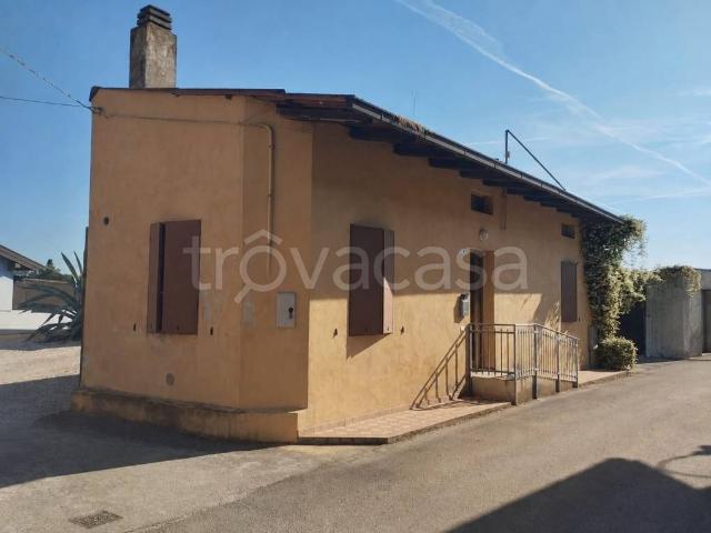 Villa Indipendente in vendita a Santa Maria La Longa, Friuli-Venezia Giulia