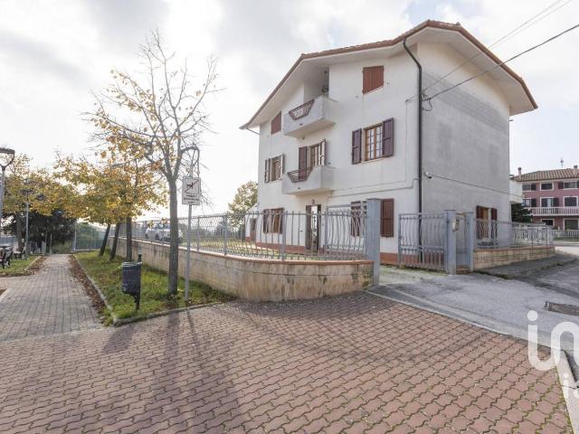Villa Indipendente in vendita a Marche, Ancona