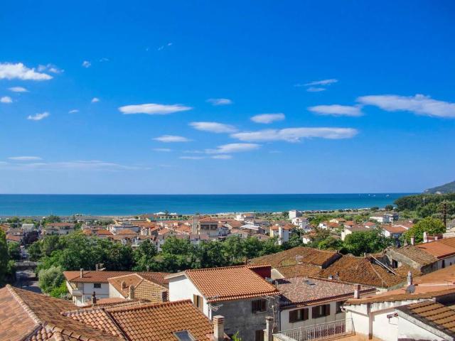 Villa Indipendente in vendita a Santa Marina, Campania
