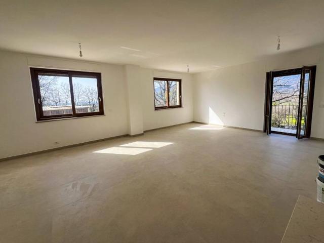 Villa Indipendente in vendita a Santa Marina, Campania