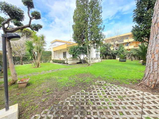Villa Indipendente in vendita a Santa Severa, Roma Capitale
