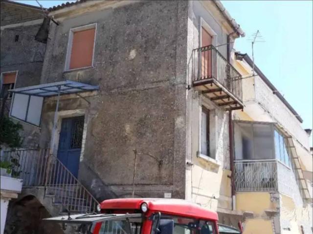 Villa Indipendente in vendita a Tufo, Campania