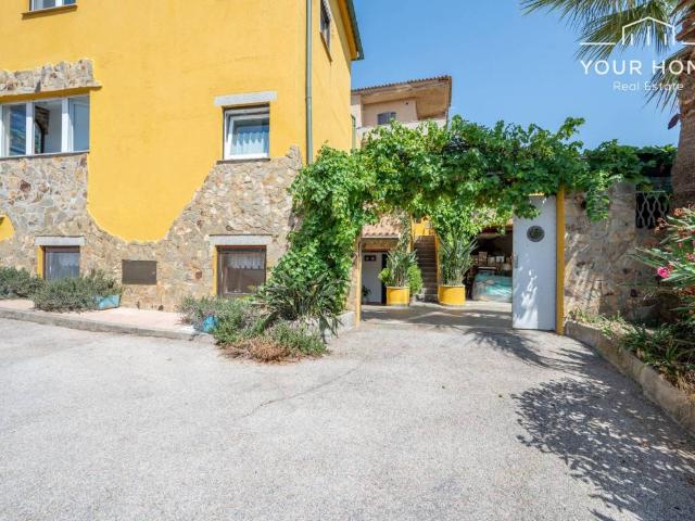 Villa Indipendente in vendita a quartiere Santa Lucia, Santa Teresa Gallura