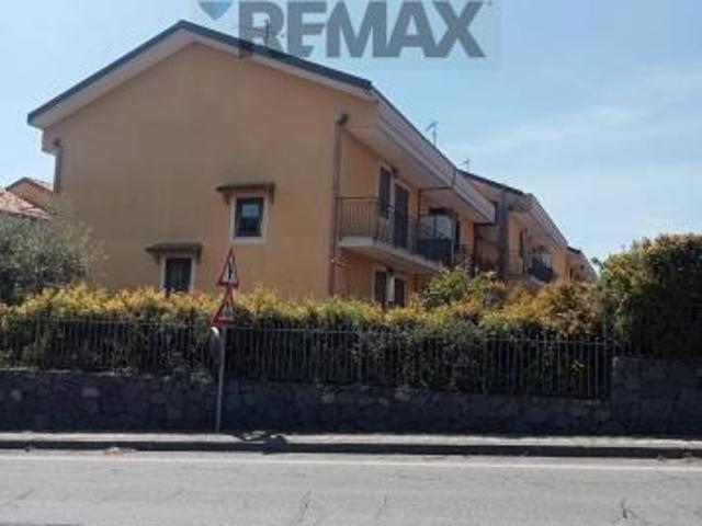 Villa Indipendente in vendita a Santa Venerina, Sicilia