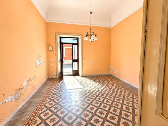 Villa Indipendente in vendita a Santa Venerina, Catania
