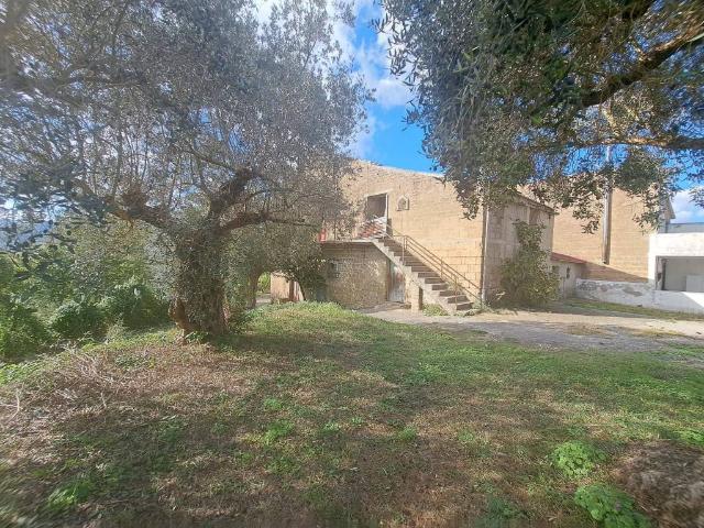 Villa Indipendente in vendita a Sant'agata De' Goti, Campania