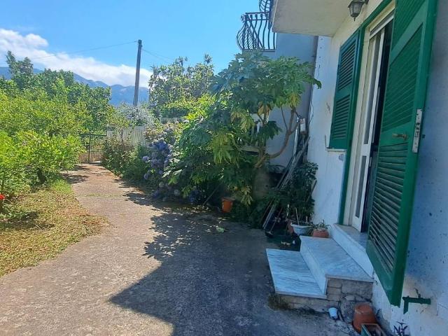 Villa Indipendente in vendita a Fagnano, Sant'agata De' Goti