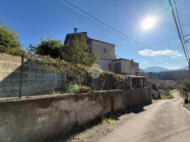 Villa Indipendente in vendita a Sant'agata De' Goti, Campania