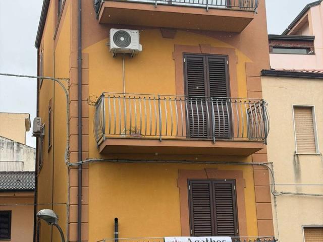 Villa Indipendente in vendita a Minà, Sant'agata Di Militello