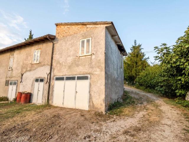 Villa Indipendente in vendita a Pereto, Sant'Agata Feltria